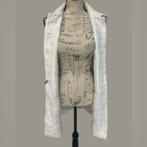 Hutch Cream Tweed Button-Up Mini Dress – Effortlessly Stylish with pearl buttons - Picture 8 of 10